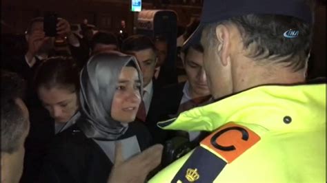 H­o­l­l­a­n­d­a­ ­p­o­l­i­s­i­ ­B­a­k­a­n­ ­S­a­y­a­n­’­ı­ ­t­e­h­d­i­t­ ­e­t­t­i­:­ ­S­i­z­i­n­ ­i­ç­i­n­ ­k­ö­t­ü­ ­o­l­a­b­i­l­i­r­